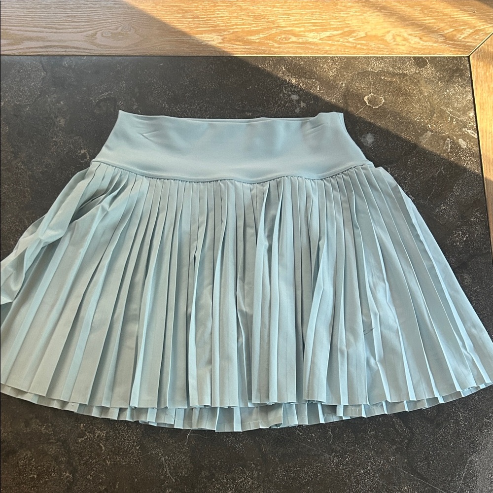 Alo light blue tennis skirt
